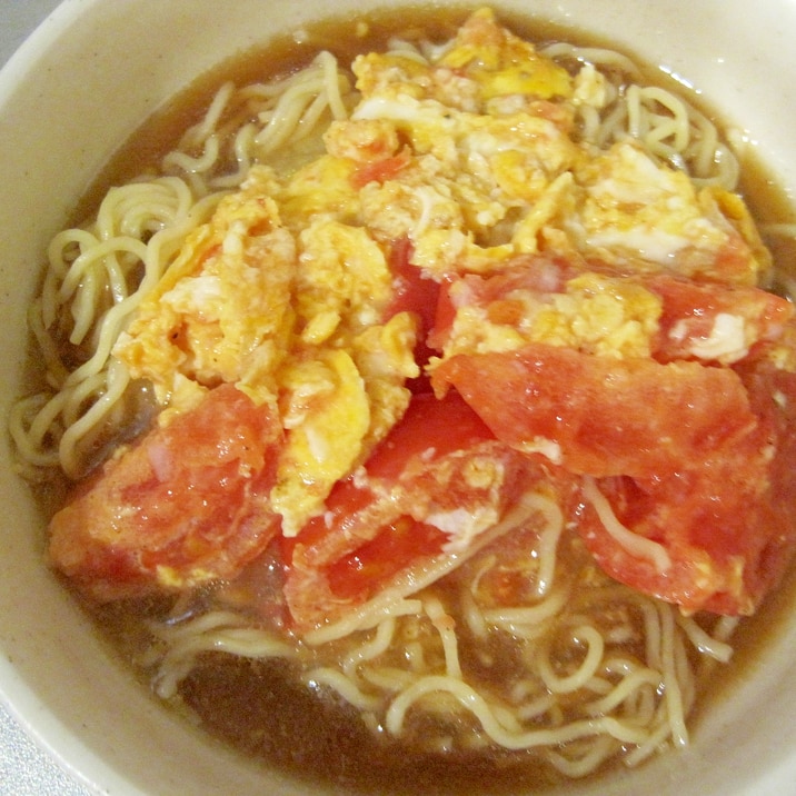 トマト卵ラーメン